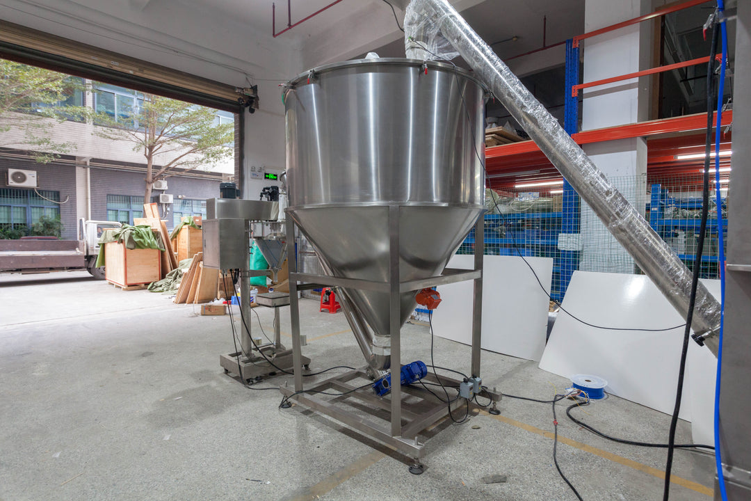 Bulk Powder Storage Tank with Screw Feeder - Factory Photo 2 | Tranfull