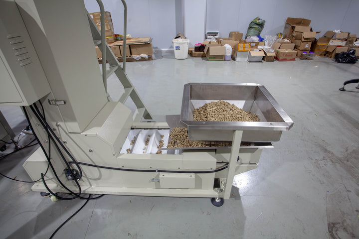 Mixed Nuts Rotary Granule Filling Machine - Side View | Tranfull